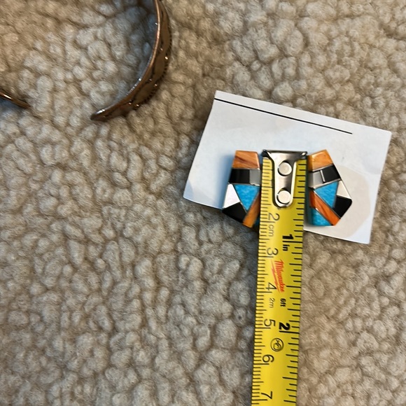 Vintage Navajo Sterling bracelet/cuff and earrings with stones - Picture 15 of 15